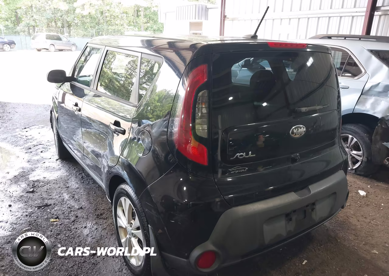 2015 Kia Soul + VIN:KNDJP3A53F7131757 - 3