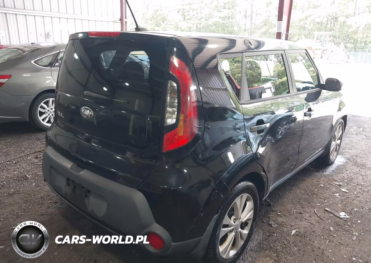 2015 Kia Soul + VIN:KNDJP3A53F7131757 - 4