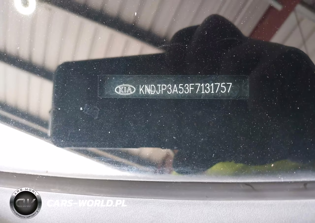 2015 Kia Soul + VIN:KNDJP3A53F7131757 - 9