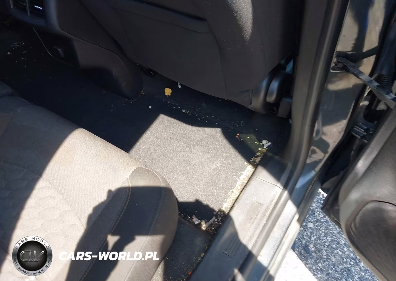 2018 Chevrolet Equinox Lt VIN:3GNAXSEV1JL261925 - 8