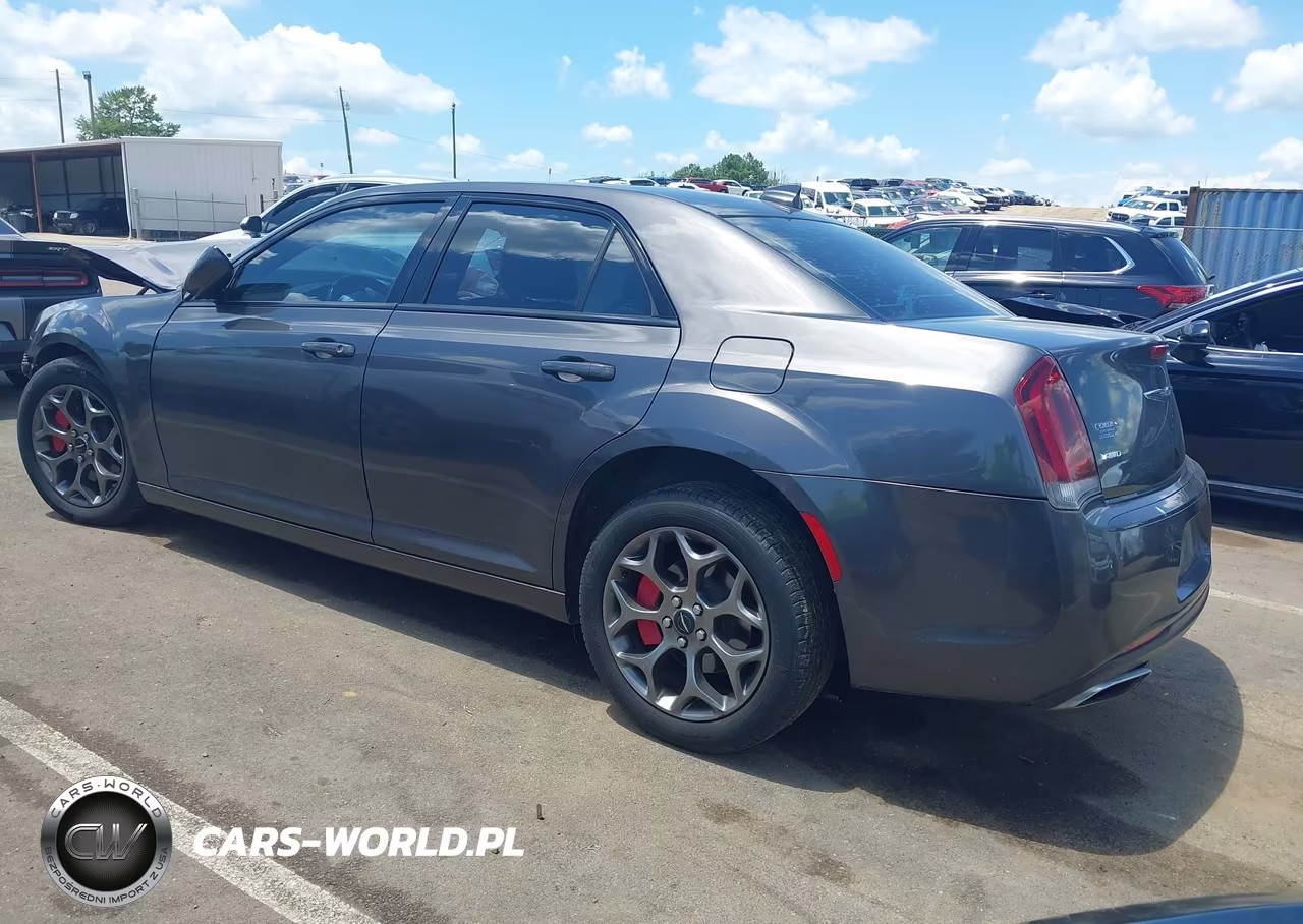 2015 Chrysler 300 300S VIN:2C3CCAGGXFH887547 - 3