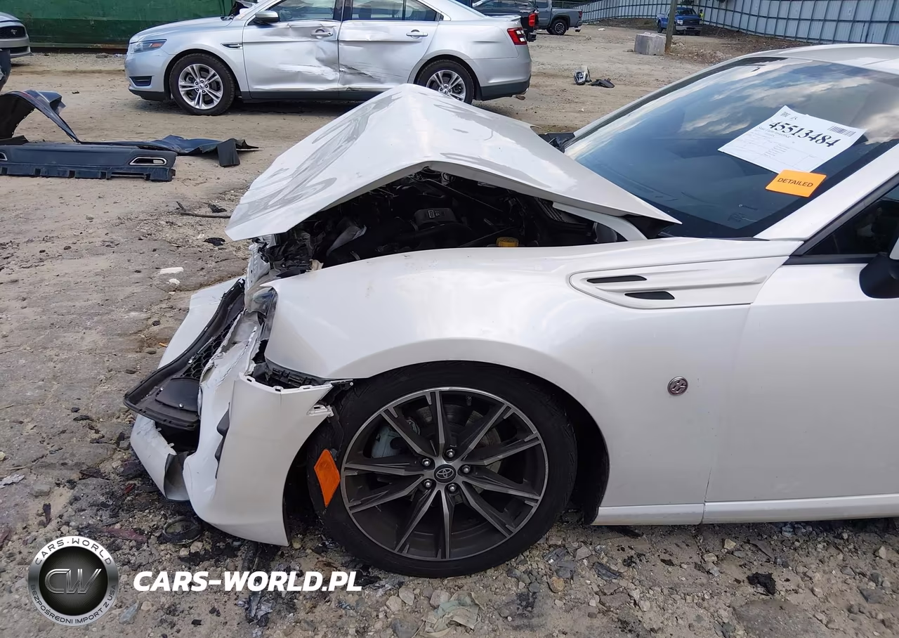 2017 Toyota 86 VIN:JF1ZNAA16H8703322 - 18