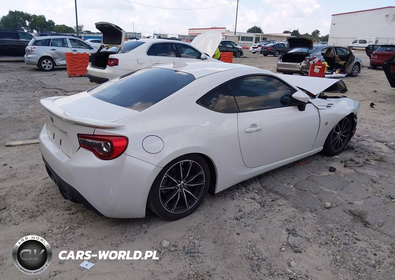 2017 Toyota 86 VIN:JF1ZNAA16H8703322 - 4