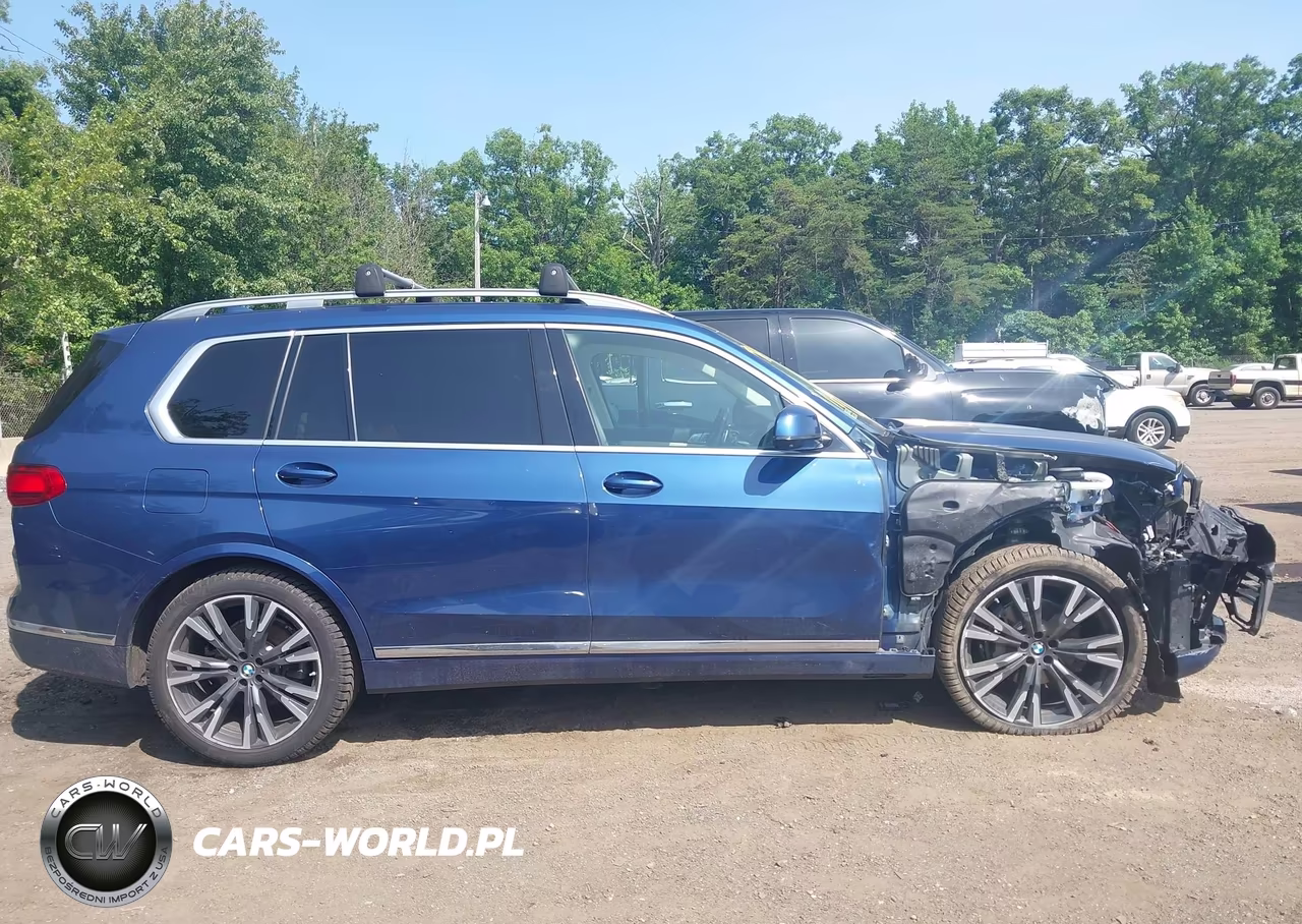2020 BMW X7 xDrive40I VIN:5UXCW2C05L9A01858 - 13