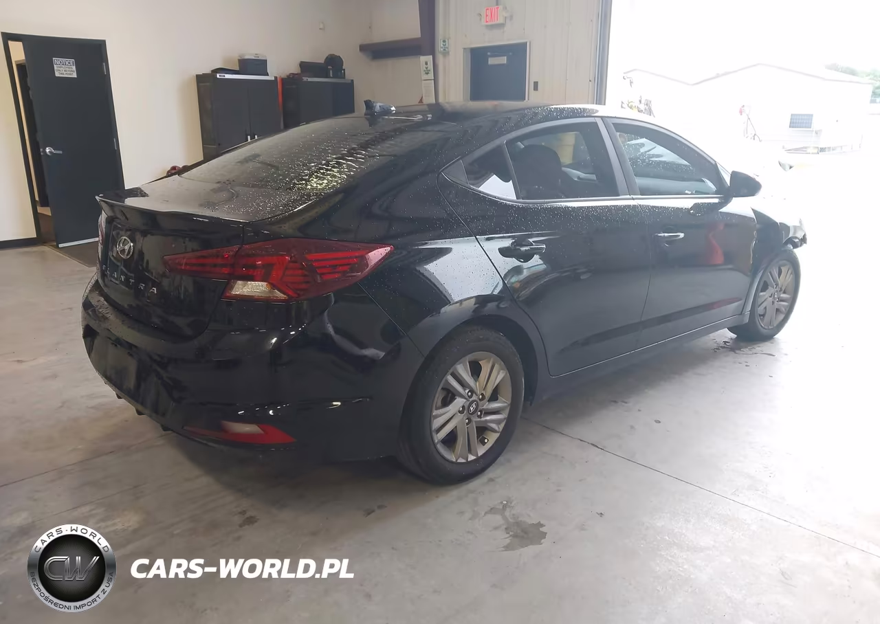 2019 Hyundai Elantra Sel VIN:KMHD84LF4KU843367 - 4