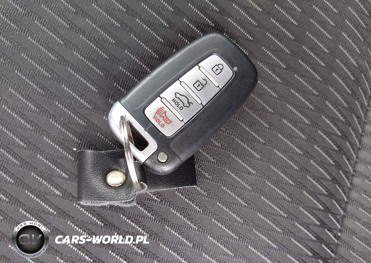 2015 Hyundai Genesis VIN:KMHHU6KJ0FU122757 - 11
