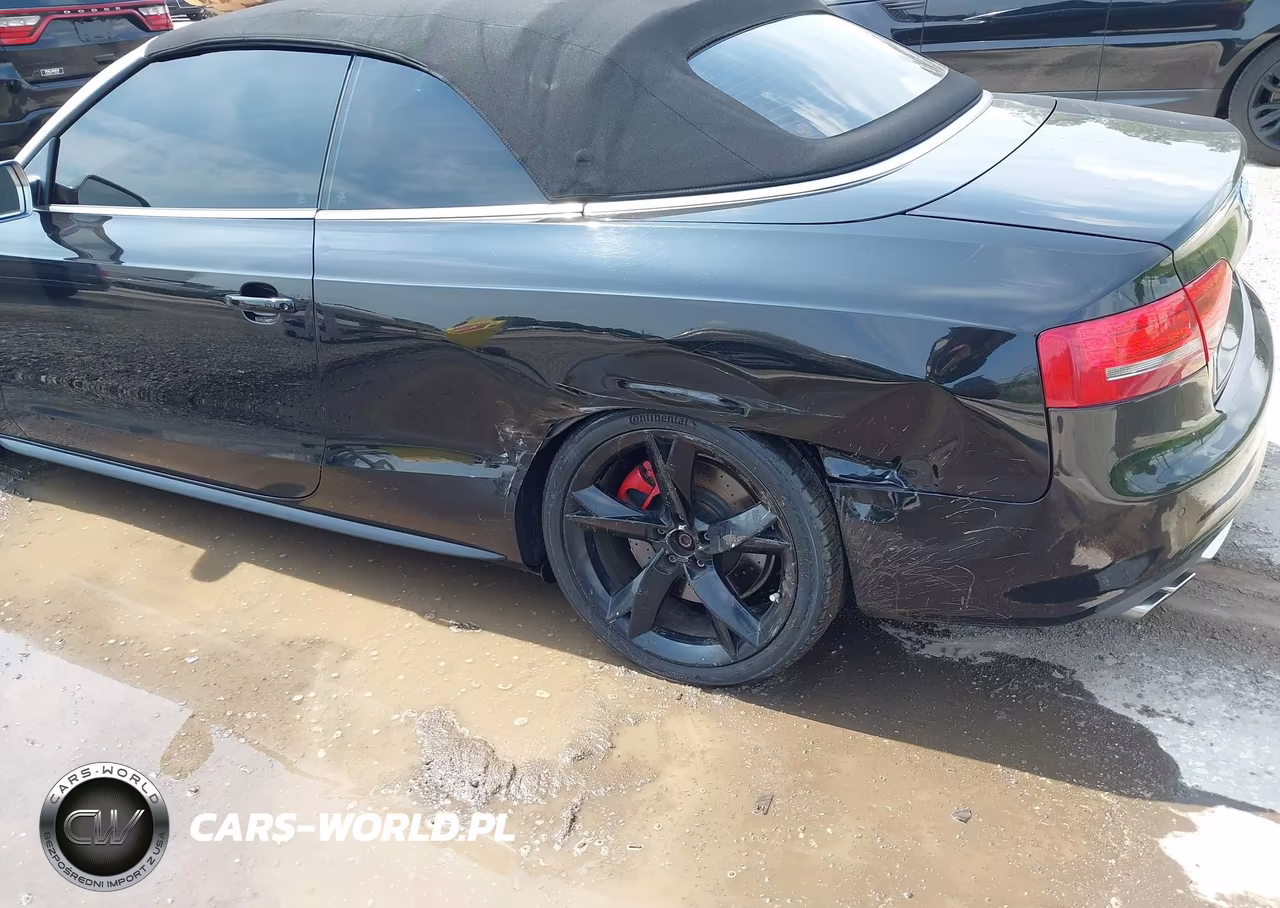 2011 AUDI S5 3.0 PREMIUM PLUS VIN:WAUCGAFH5BN005810 - 6