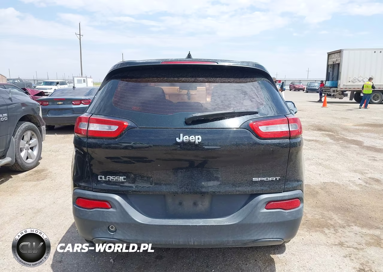 2015 Jeep Cherokee Sport VIN:1C4PJLAB7FW762437 - 16