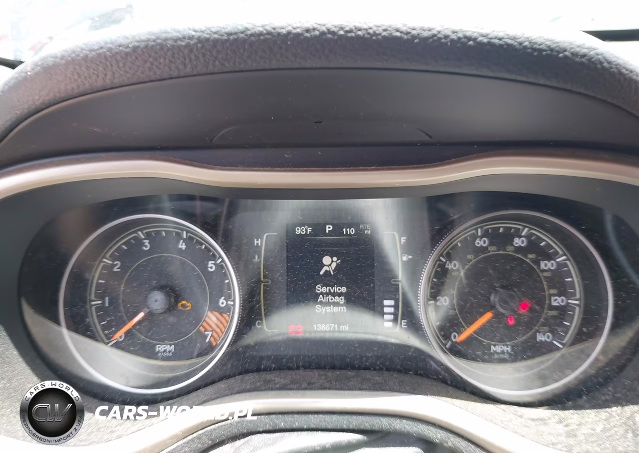 2015 Jeep Cherokee Sport VIN:1C4PJLAB7FW762437 - 7