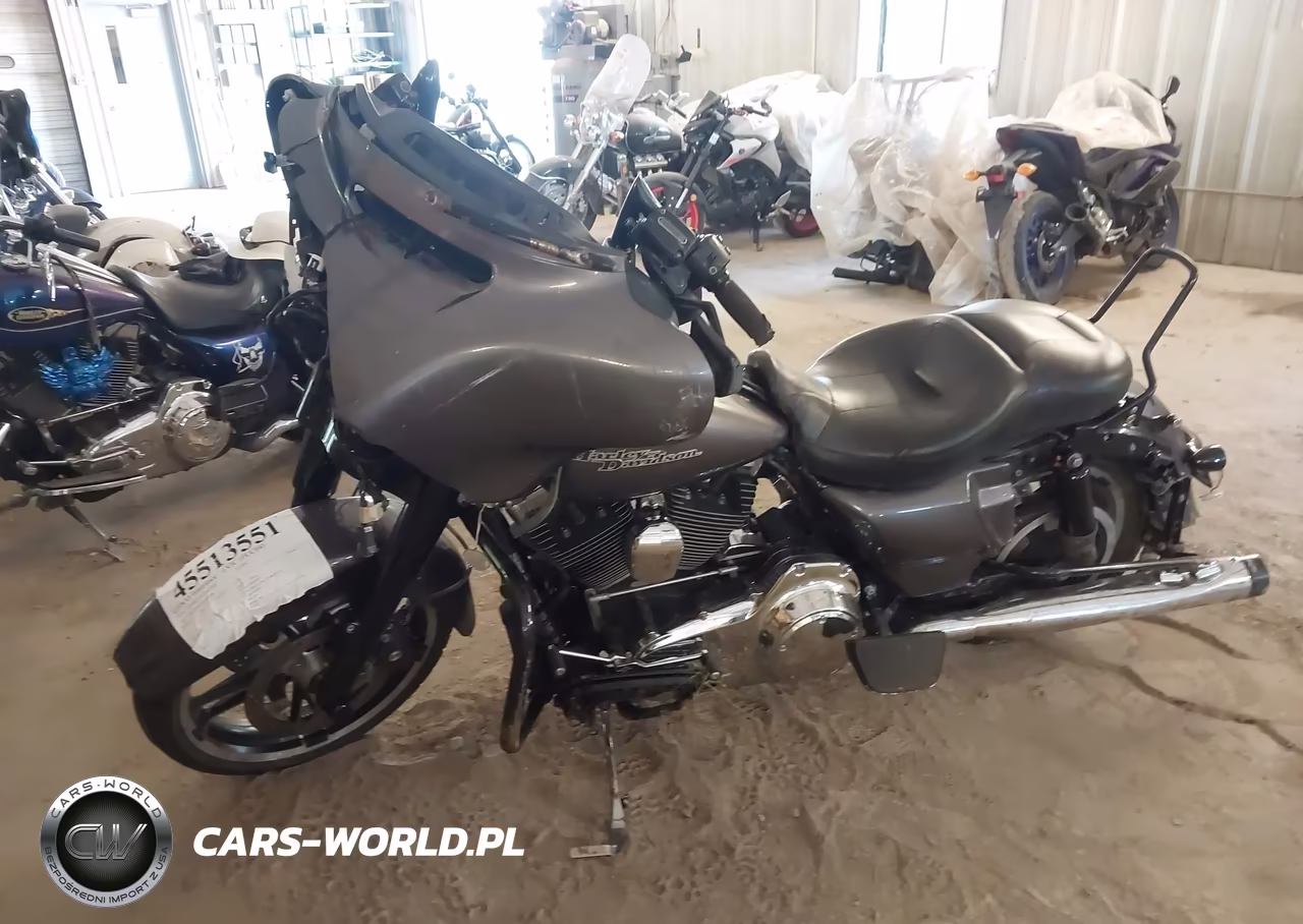 2014 Harley-Davidson Flhx Street Glide VIN:1HD1KBM16EB693793 - 12