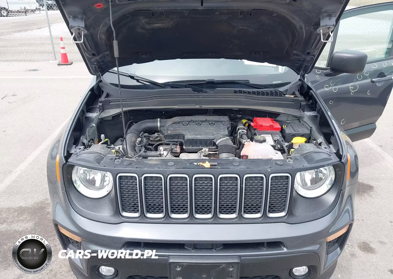 2023 Jeep Renegade Latitude 4X4 VIN:ZACNJDB18PPP42633 - 10