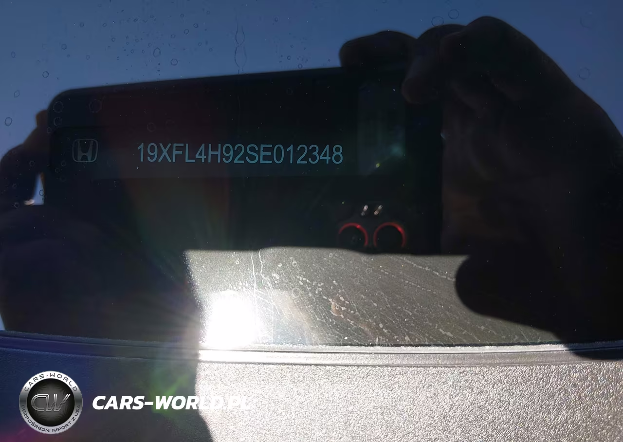 2025 Honda Civic Hybrid Sport Touring VIN:19XFL4H92SE012348 - 9
