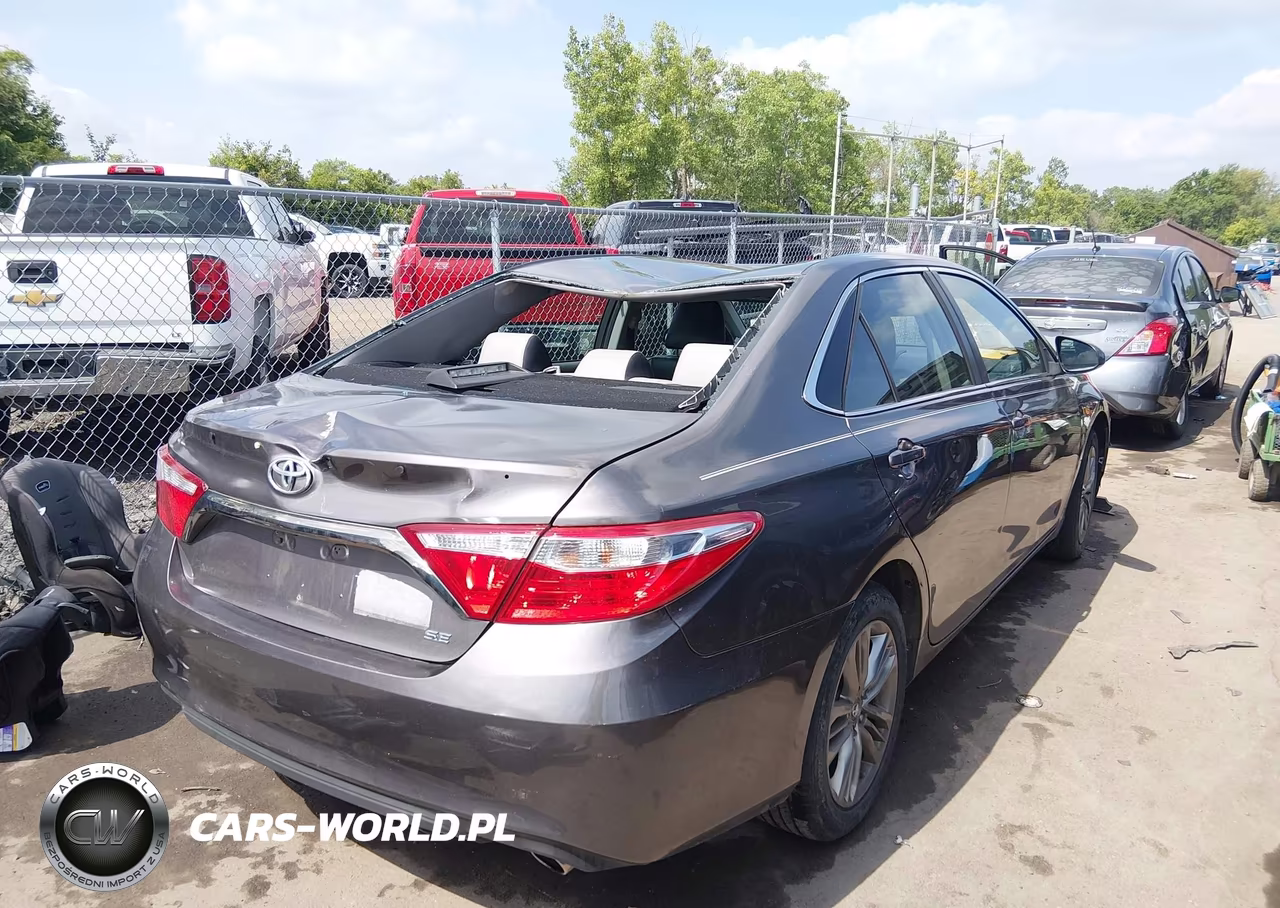 2017 Toyota Camry Se VIN:4T1BF1FKXHU813173 - 4
