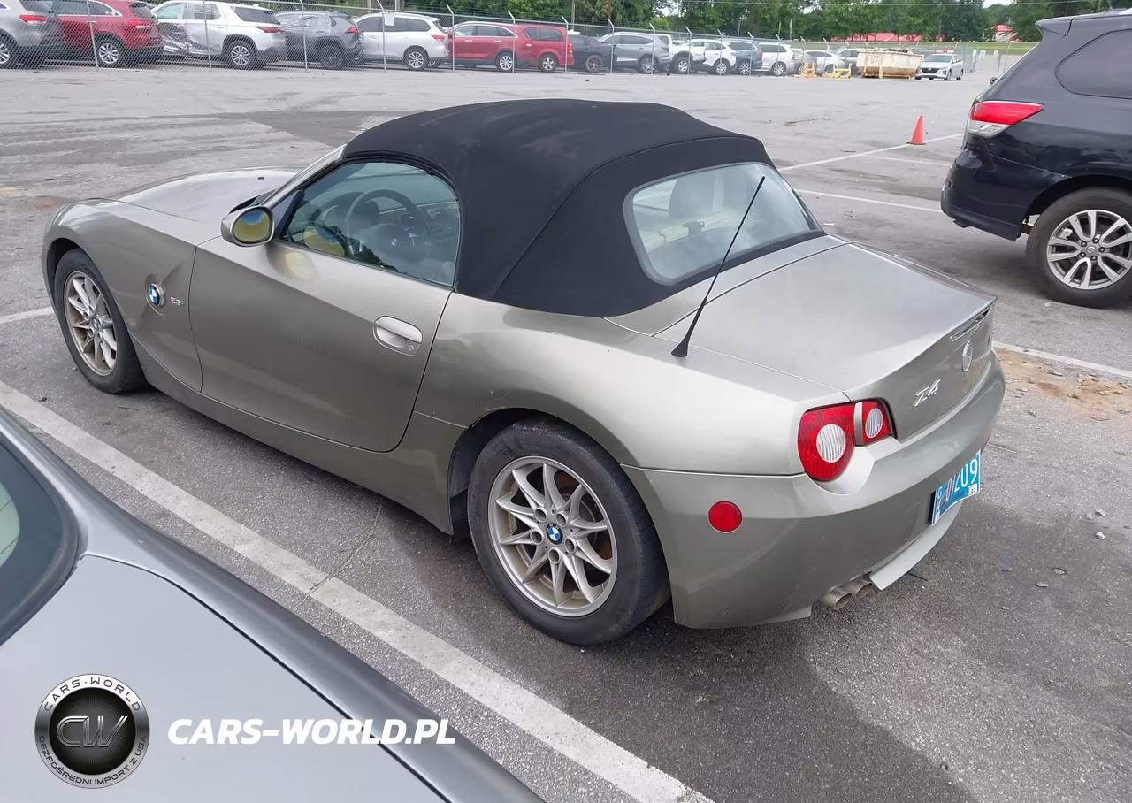 2005 BMW Z4 2.5I VIN:4USBT33525LS58240 - 3