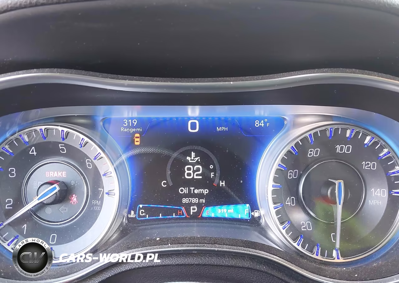 2019 Chrysler 300 Touring VIN:2C3CCAAG8KH727167 - 7