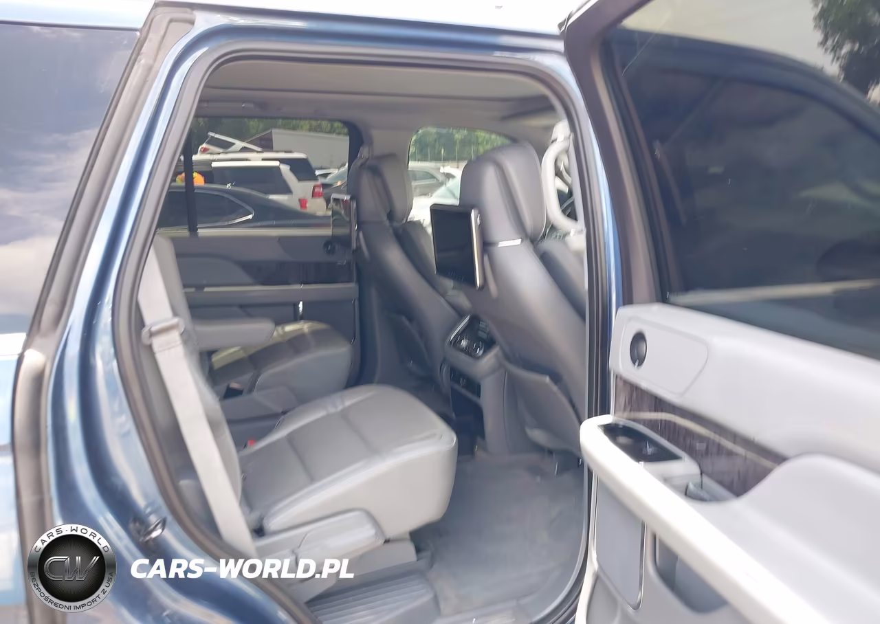 2018 Lincoln Navigator Reserve VIN:5LMJJ2LT4JEL12502 - 8