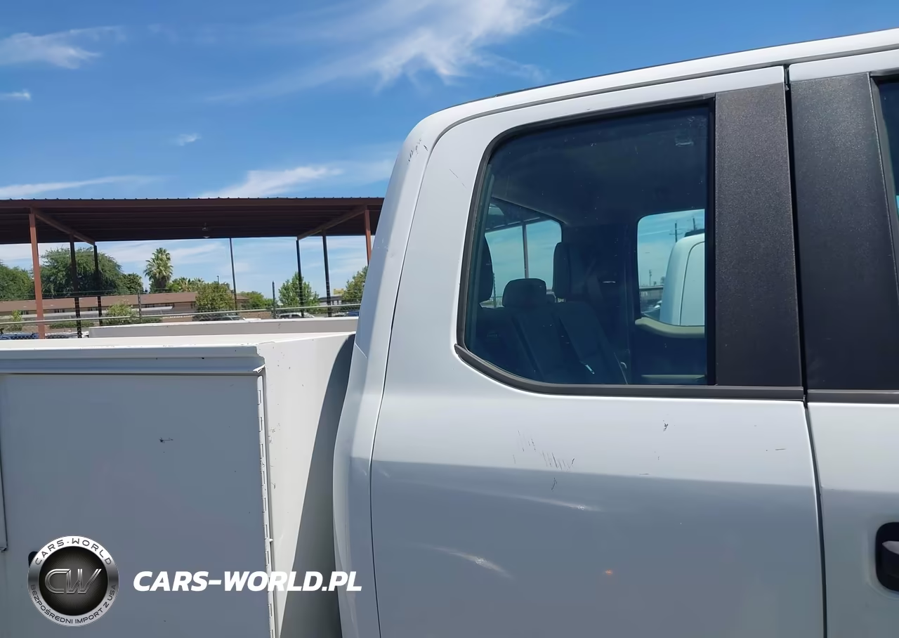 2018 Ford F-350 Xl-Xlt VIN:1FD8X3B60JEC69777 - 15