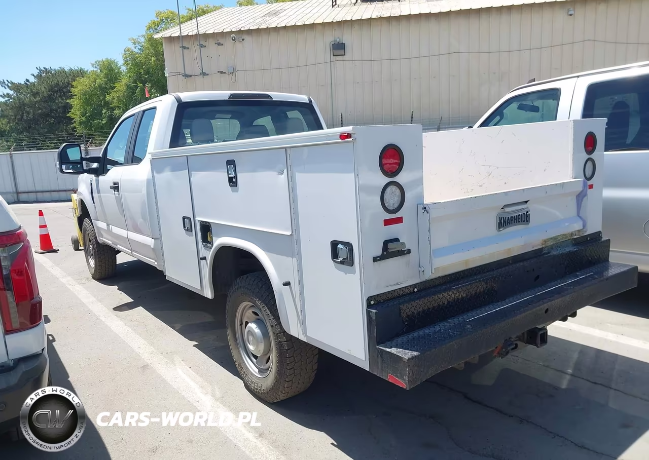 2018 Ford F-350 Xl-Xlt VIN:1FD8X3B60JEC69777 - 3