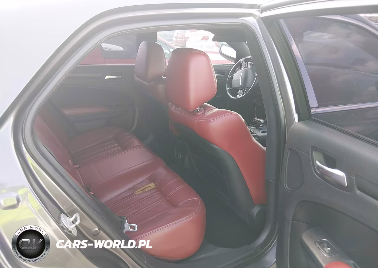 CHRYSLER 300 S VIN:2C3CCABGXDH585504 - 8