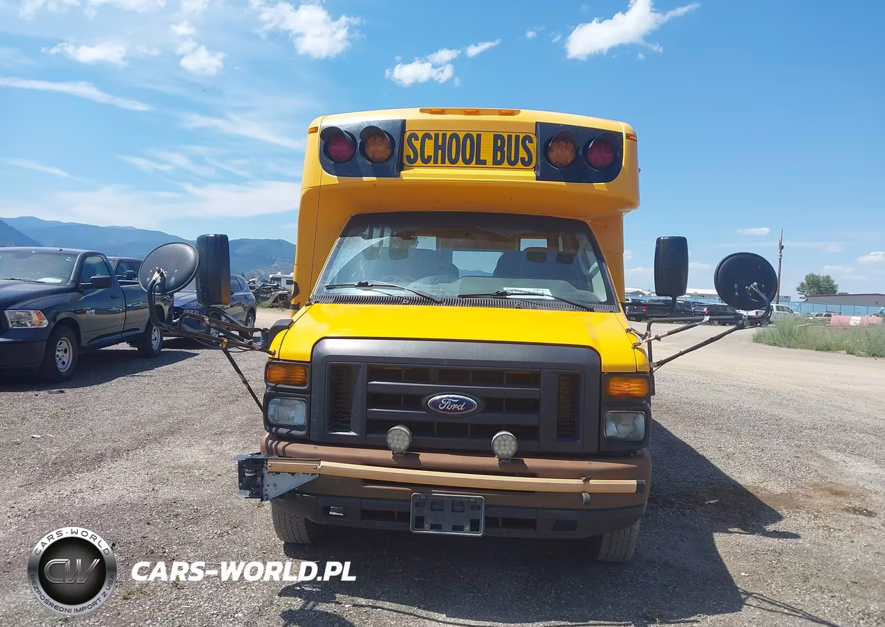 2016 Ford Econoline E450 Super Duty Cutwy Van VIN:1FDEE4FL9GDC13835 - 13