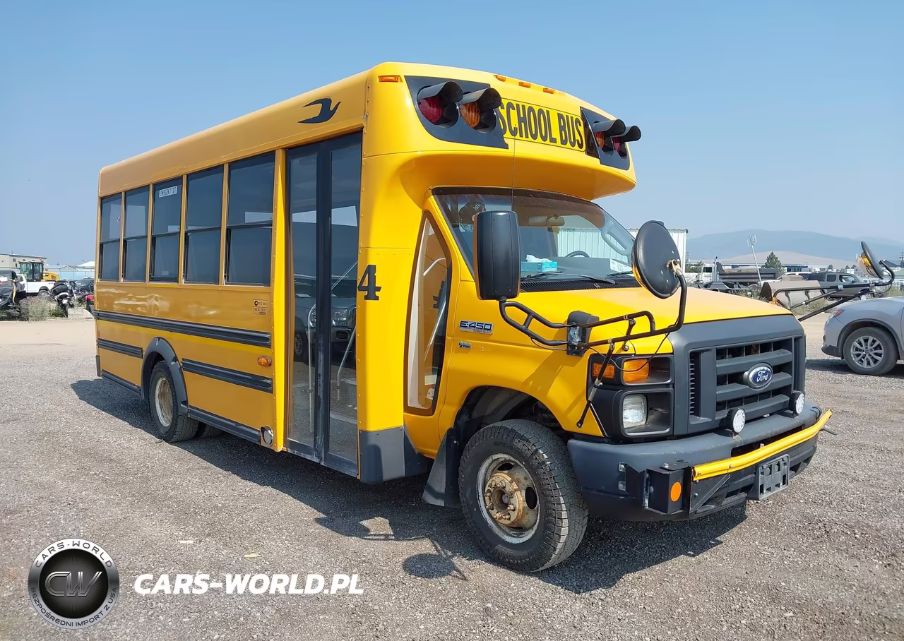 2016 Ford Econoline E450 Super Duty Cutwy Van