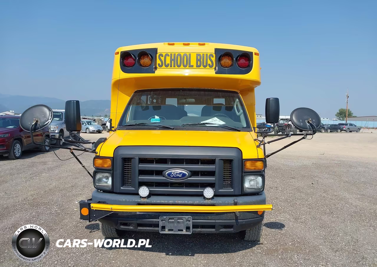 2016 Ford Econoline E450 Super Duty Cutwy Van VIN:1FDEE4FL0GDC13836 - 12