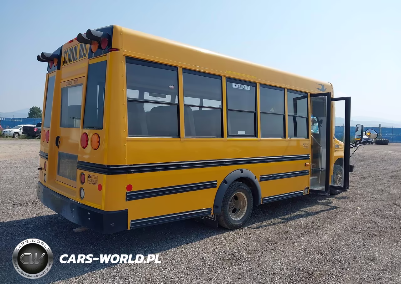 2016 Ford Econoline E450 Super Duty Cutwy Van VIN:1FDEE4FL0GDC13836 - 4
