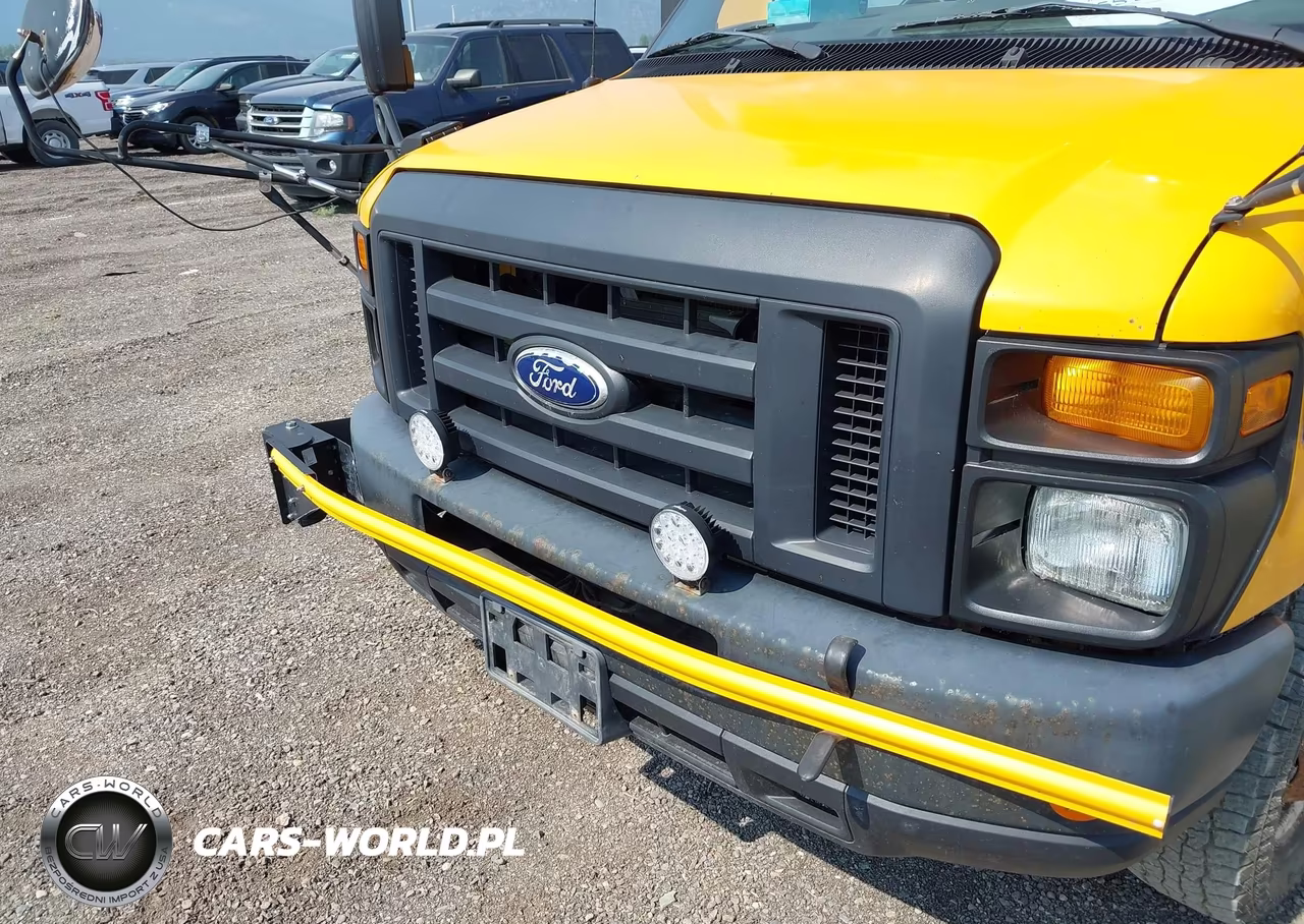 2016 Ford Econoline E450 Super Duty Cutwy Van VIN:1FDEE4FL0GDC13836 - 6