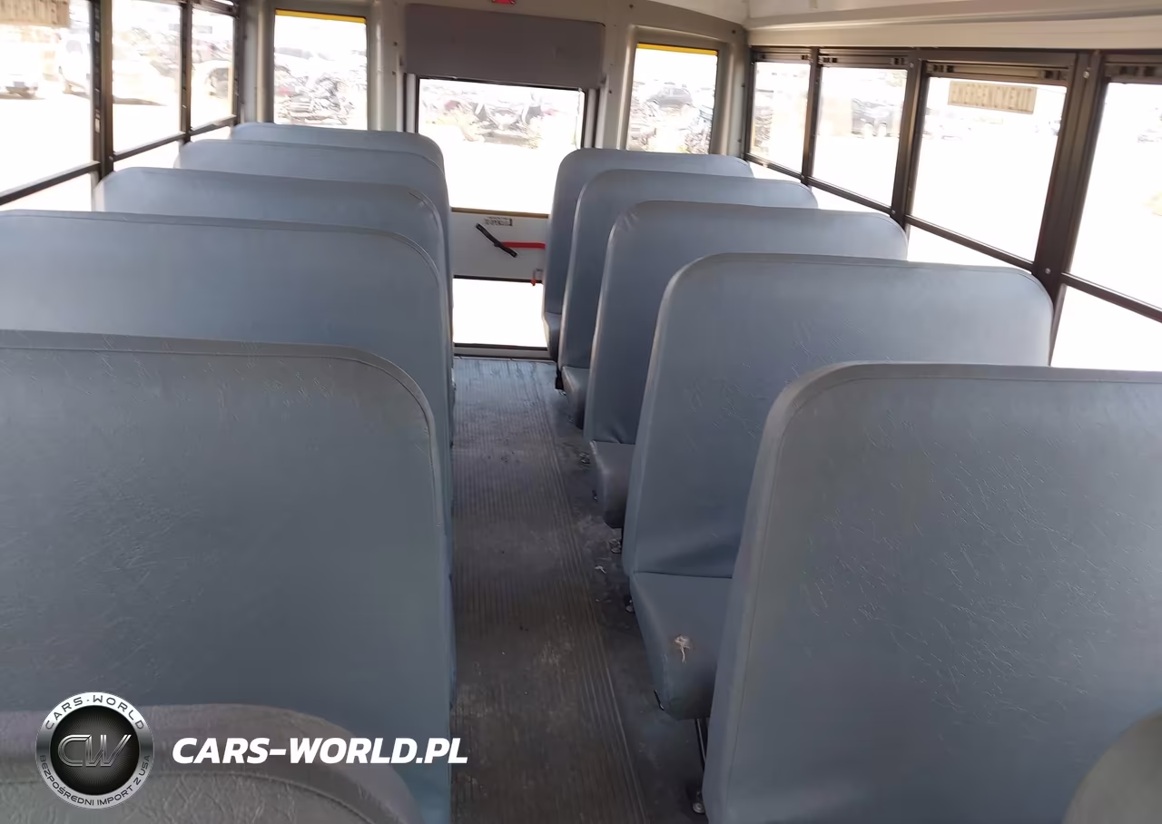 2016 Ford Econoline E450 Super Duty Cutwy Van VIN:1FDEE4FL0GDC13836 - 8