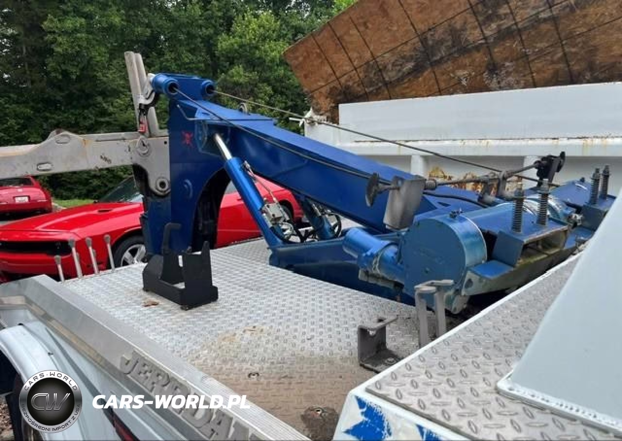 2009 Ford F-550 Chassis Xl-Xlt VIN:1FDAF56R49EA77049 - 8