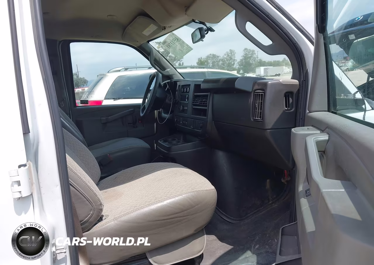 2023 Chevrolet Express Cargo Rwd 2500 Regular Wheelbase Wt VIN:1GCWGAFP4P1116368 - 5