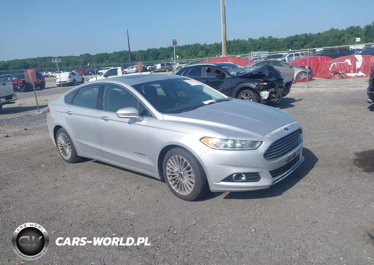 2014 Ford Fusion Hybrid Titanium – zdjęcie 1 z 11