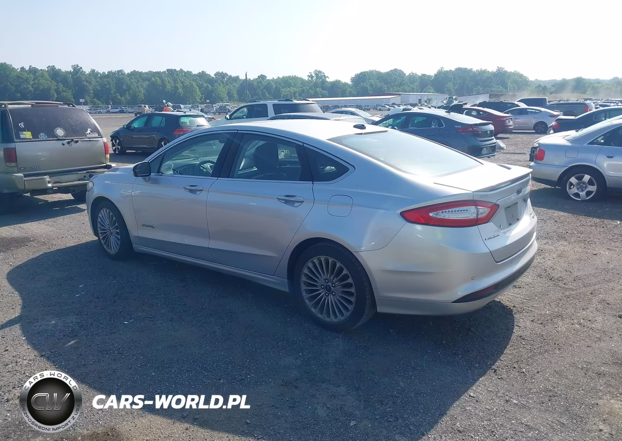 2014 Ford Fusion Hybrid Titanium VIN:3FA6P0RU4ER206253 - 3