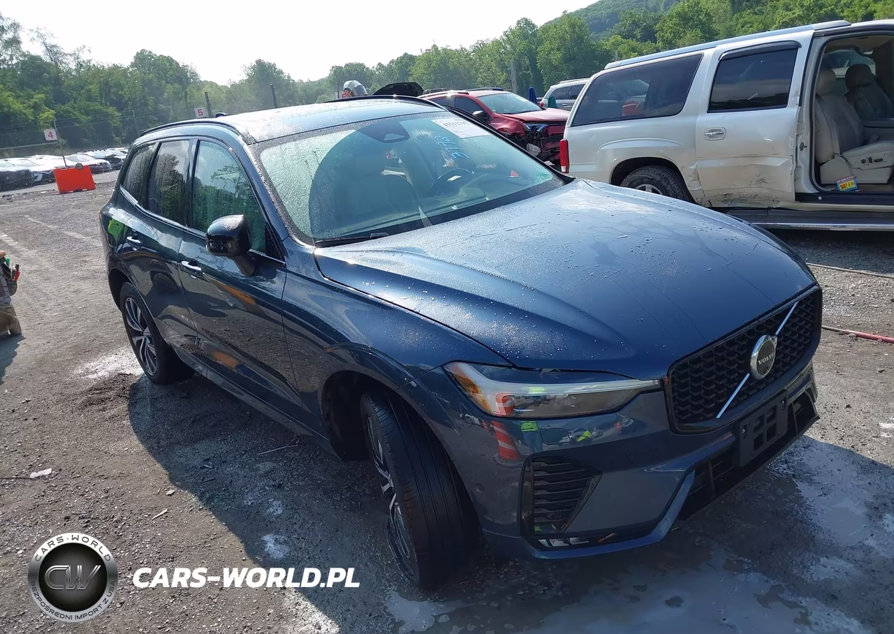 2024 Volvo Xc60 B5 Plus Dark Theme – zdjęcie 1 z 18