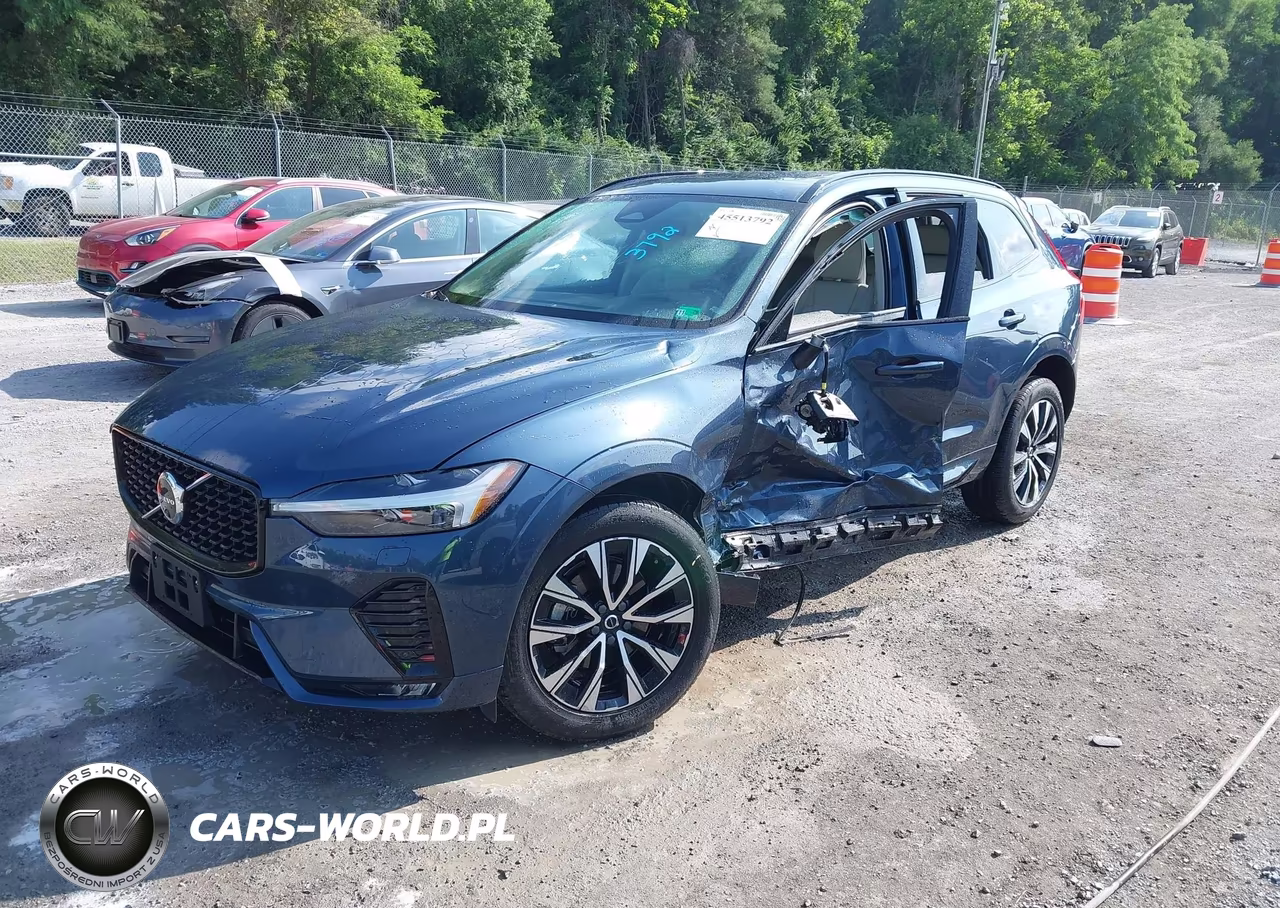 2024 Volvo Xc60 B5 Plus Dark Theme VIN:YV4L12RL4R1800842 - 2