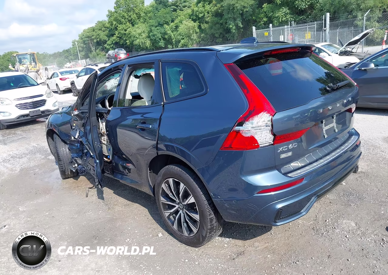 2024 Volvo Xc60 B5 Plus Dark Theme VIN:YV4L12RL4R1800842 - 3
