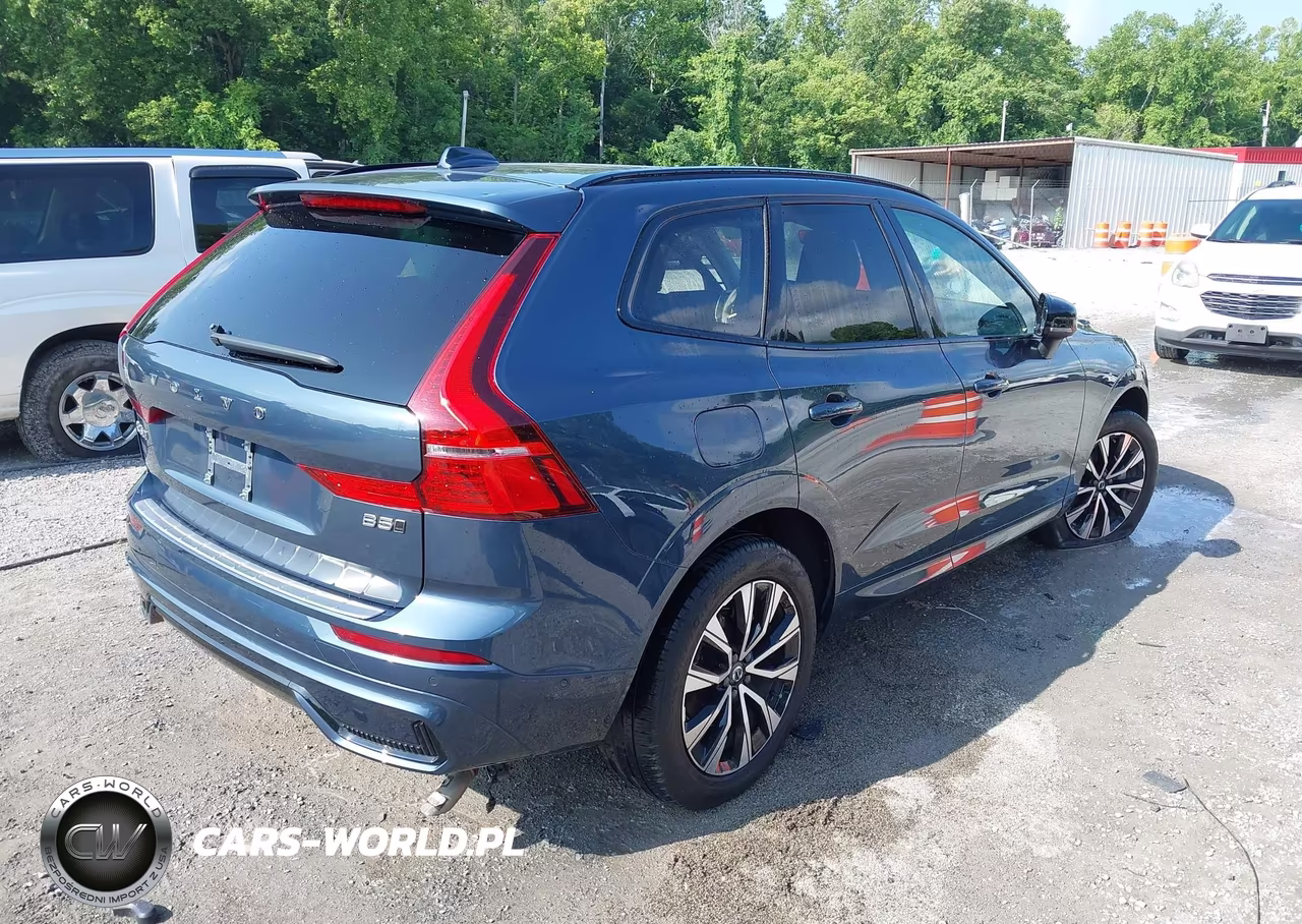2024 Volvo Xc60 B5 Plus Dark Theme VIN:YV4L12RL4R1800842 - 4