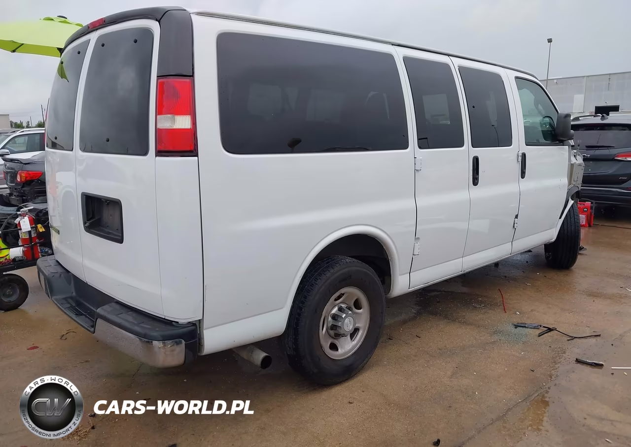 2019 Chevrolet Express 2500 Lt VIN:1GAWGFFG9K1193509 - 4