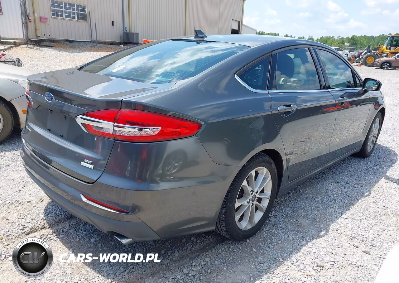 2019 Ford Fusion Se VIN:3FA6P0HD6KR160857 - 4