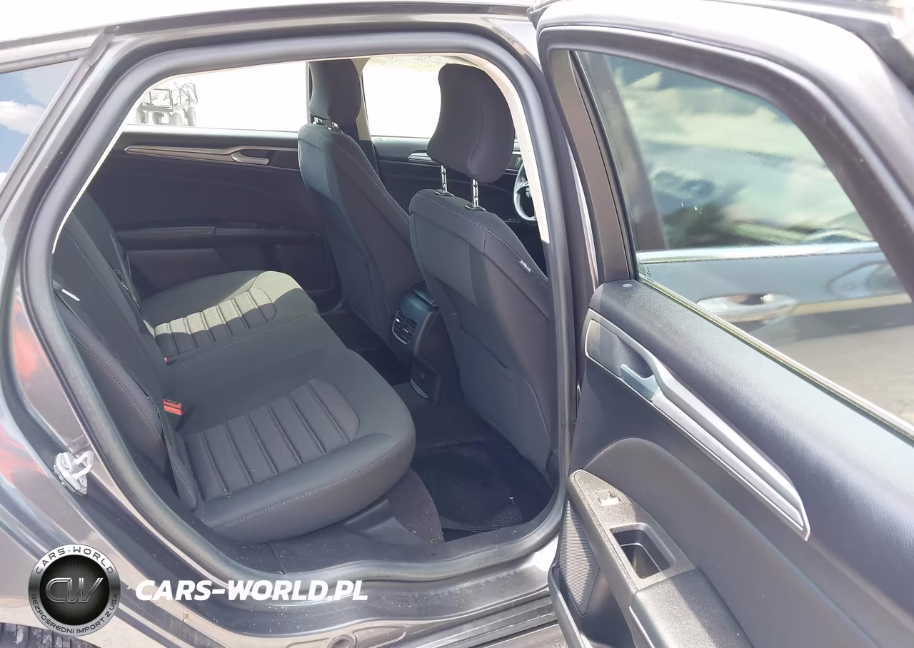 2019 Ford Fusion Se VIN:3FA6P0HD6KR160857 - 8