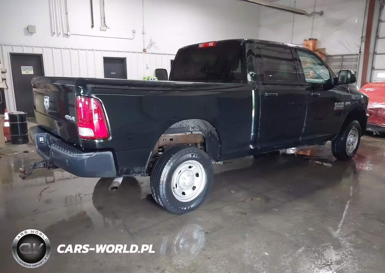 2016 Ram 2500 Tradesman VIN:3C6TR5CT2GG323260 - 4