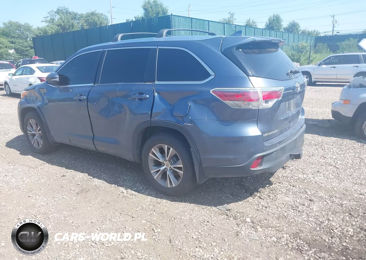 2014 Toyota Highlander Xle V6 VIN:5TDJKRFH8ES040881 - 3