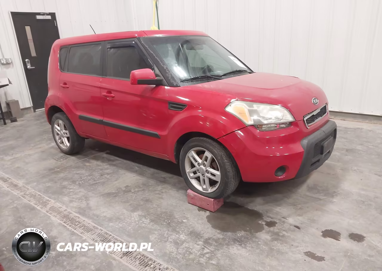 2011 Kia Soul +