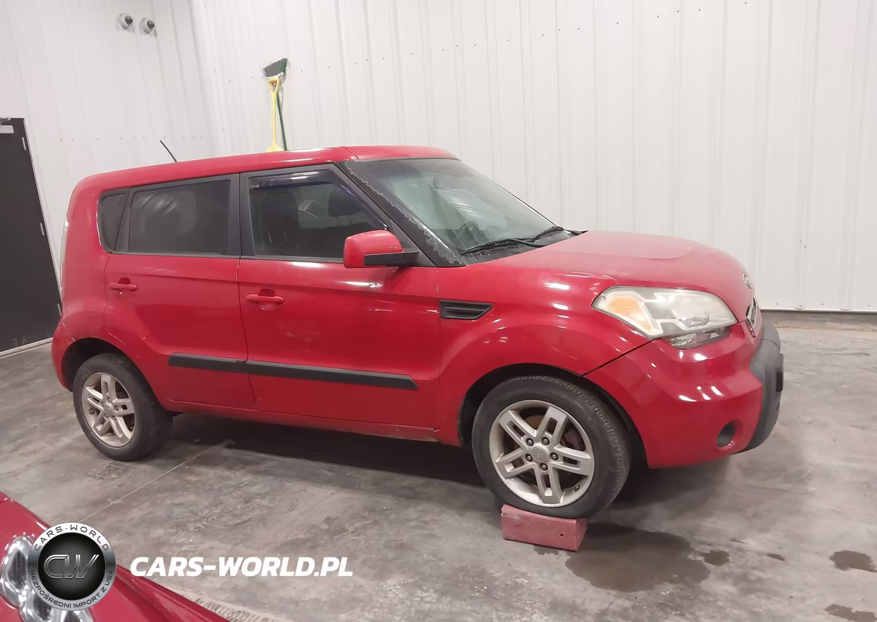 2011 Kia Soul + VIN:KNDJT2A20B7315222 - 13