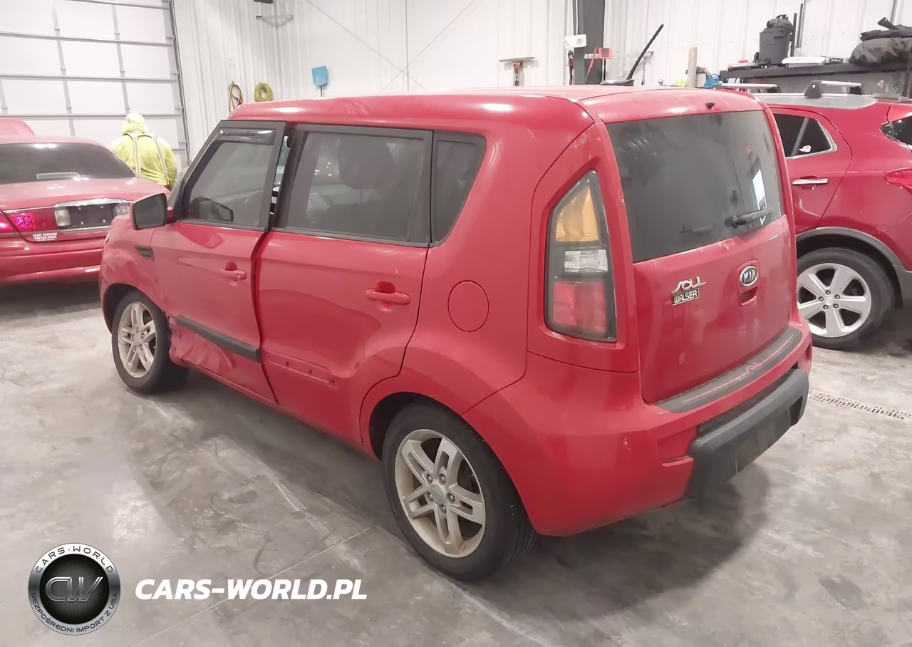 2011 Kia Soul + VIN:KNDJT2A20B7315222 - 14