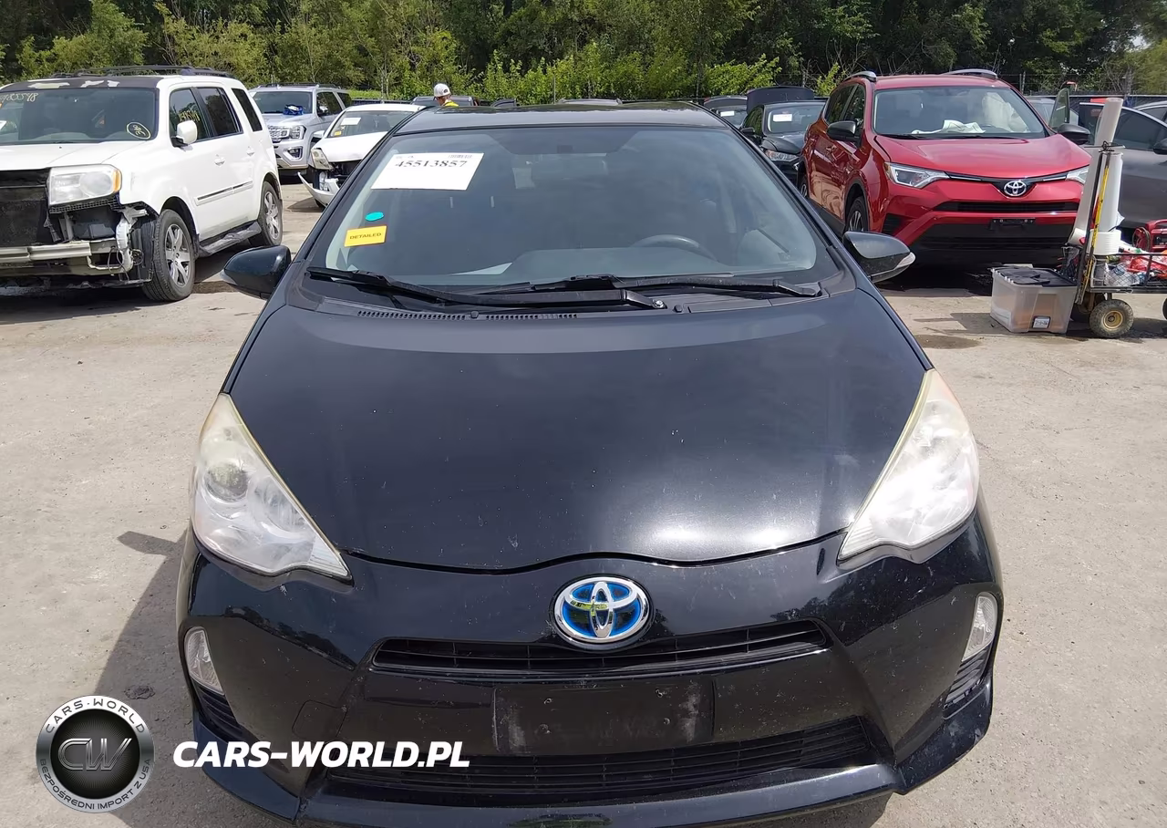 2012 Toyota Prius C Three VIN:JTDKDTB33C1504241 - 13