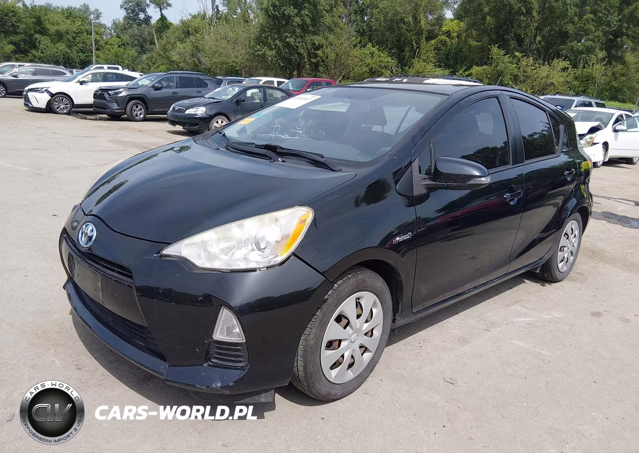 2012 Toyota Prius C Three VIN:JTDKDTB33C1504241 - 2