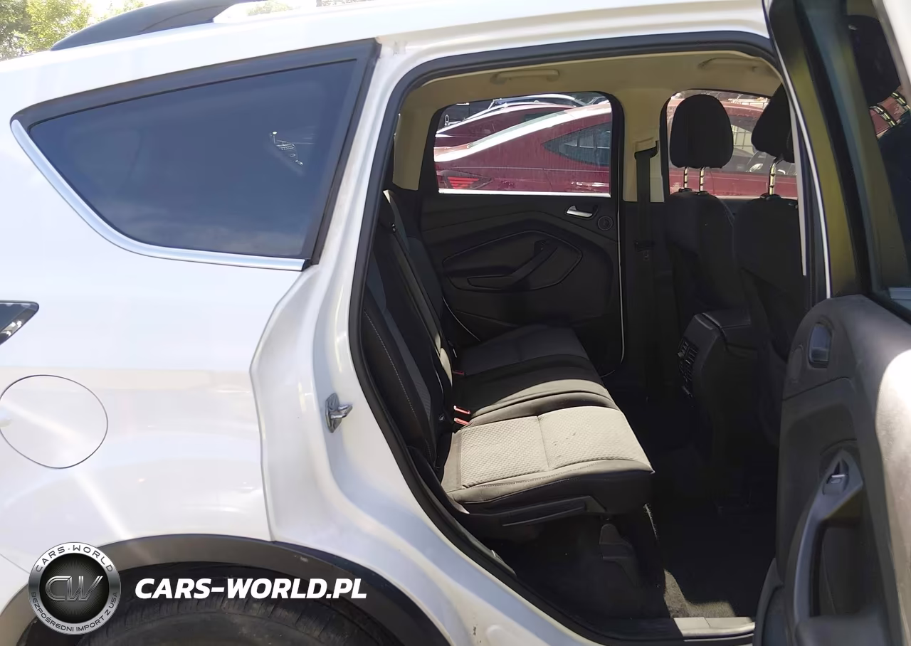 2017 Ford Escape Se VIN:1FMCU0GD3HUA37702 - 8