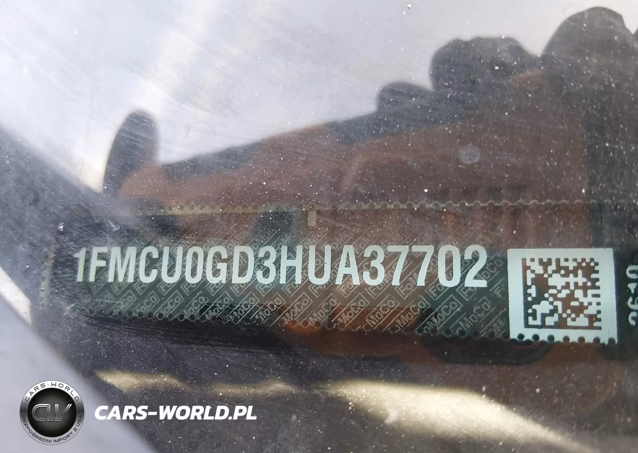 2017 Ford Escape Se VIN:1FMCU0GD3HUA37702 - 9