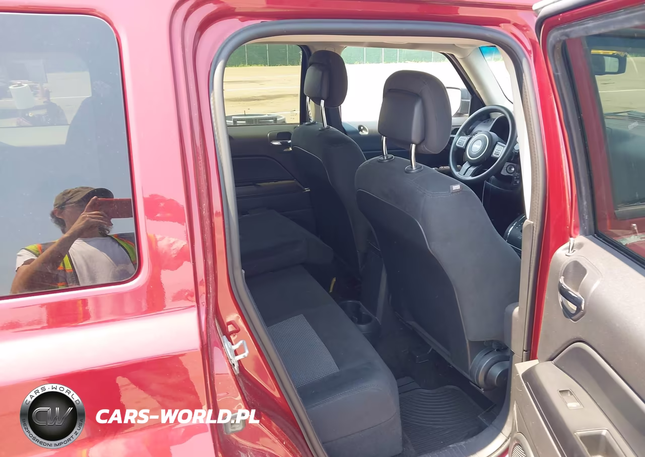 2016 Jeep Patriot Sport VIN:1C4NJRBB4GD509131 - 8
